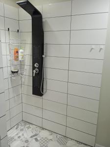 Koupelna v ubytování AUBENAS, VALS LES BAINS, LABEGUDE, Maison de vacances Bensylv' entière privatif de 130 M2 4 lits 3 chambres pour 4 adultes et 2 enfants