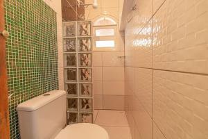 Ванная комната в Chalés Ilhabela +45 фотографий