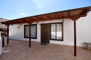 The building in which the holiday home is located