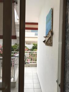 Balkón nebo terasa v ubytování Grey Theros Apartments