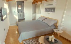 Foto dalla galleria di Augoustinos - Sea Side Luxury Apartments a Artemida