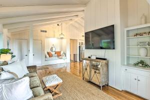 Gallery image of Stylish Franklin Cabin on 6 Private Acres! in Franklin