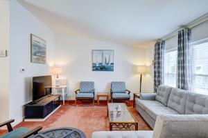 Ruang duduk di Town of Rehoboth Beach 304 Munson St