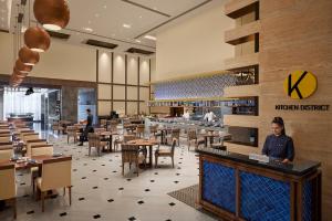 Restaurace v ubytování Hyatt Centric Janakpuri New Delhi