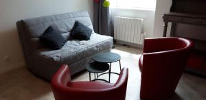 Posedenie v ubytovaní Triplex tout confort, plein centre ville Bauge en Anjou