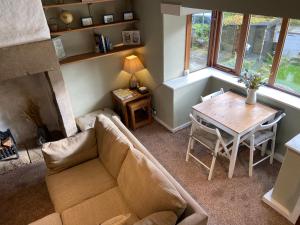 אזור ישיבה ב-Calderside Cottage (2 BDR Central Hebden Bridge)