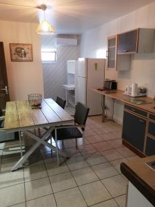 Cucina o angolo cottura di SAS L' Ilot Vert
