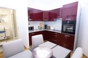 Kuchnia lub aneks kuchenny w obiekcie Stadtjuwel l BG10
