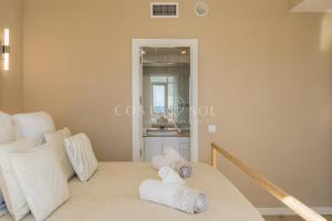 Posteľ alebo postele v izbe v ubytovaní Malaga Benalmadena Puerto Marina Costa Sol Holiday Rentals