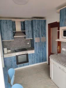 Kuchyň nebo kuchyňský kout v ubytování Casa amplia y luminosa cerca de Pamplona - Izarren Etxea + 7 fotografií