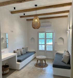 Posezení v ubytování Alidian bay Suites Leros