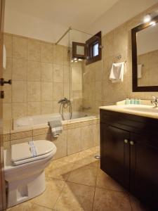 Koupelna v ubytování Yalis Hotel
