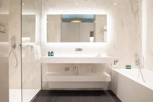 Koupelna v ubytování Villas Foch Boutique Hotel & Spa Bordeaux