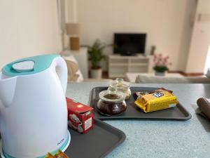 Coffee and tea making facilities at APARTAMENTO PLAZA ESPAÑA