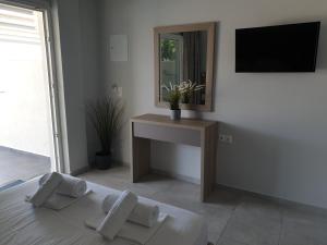 A television and/or entertainment centre at Blue Horizon Még 37 kép