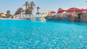 The swimming pool at or close to One Resort Jockey Monastir