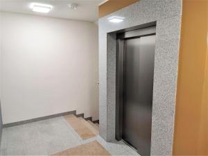 Fotografia z galérie ubytovania Super Centrum Szymborskiej 2 z parkingiem podziemnym Apartamenty LUNA Bialystok v destinácii Białystok