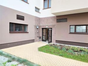 Budova, v ktorej sa apartmán nachádza