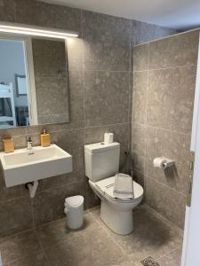 Koupelna v ubytování Simos Camping Elafonisos & Bungalows