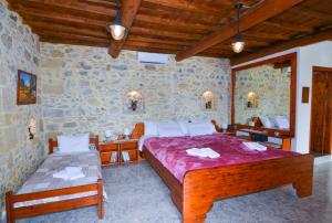 Posteľ alebo postele v izbe v ubytovaní Villa Olive Tree with Private Pool