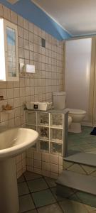 A bathroom at Aria di Mare