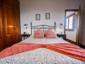 Un ou plusieurs lits dans un hébergement de l'établissement Holiday home, Finca de los Castaños