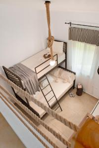 Φωτογραφία από το άλμπουμ του Seathon SeaFront Beach Villa in Kalamitsi στο Καλαμίτσι