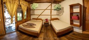 Кровать или кровати в номере Hostal Rutamar