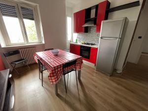 Fotografia z galérie ubytovania Impeccable 2-Bed House in Milano up to 4 people v Miláne