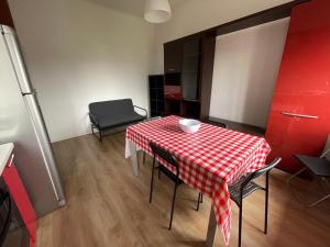 Fotografia z galérie ubytovania Impeccable 2-Bed House in Milano up to 4 people v Miláne