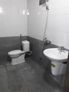 Phòng tắm tại Anhkhoa hotel Mỹ Phước