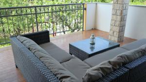 Balkón alebo terasa v ubytovaní Holiday House Holek