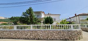 Budova, kde se bed and breakfast nachází