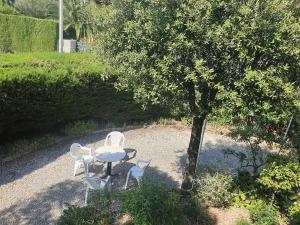 Fotografie z fotogalerie ubytování Villa au calme 500 m plages et port santa lucia v destinaci Saint-Raphaël