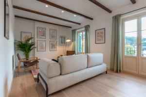 Posezení v ubytování Exclusive Penthouse in PLaza La Merced