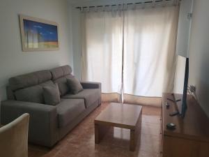 Posedenie v ubytovaní ¡Apartamento cerca de la piscina en paraíso de Vera!