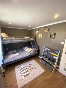 Postel nebo postele na pokoji v ubytování Tiny house