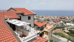 A general sea view or a sea view taken from Az apartmant