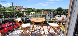Balkón nebo terasa v ubytování Apartments Pinezić