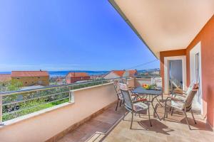 Gallery image of Villa Ivano with sea&mountain view in Kastel Stari
