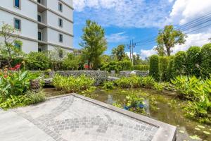 Aed väljaspool majutusasutust Title Naiyang residence Excellent location with pool view