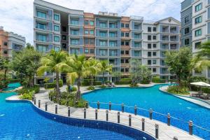 Bassein majutusasutuses Title Naiyang residence Excellent location with pool view või selle lähedal