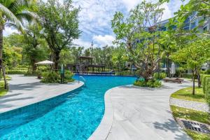 Bassein majutusasutuses Title Naiyang residence Excellent location with pool view või selle lähedal