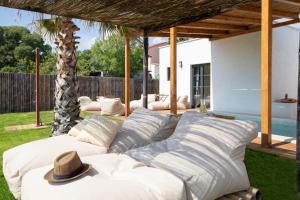 Posedenie v ubytovaní Andresita`s Palace State-of-the-art Tropical Villa