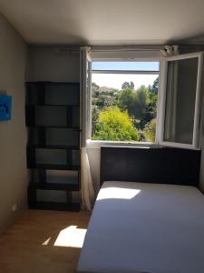 Posteľ alebo postele v izbe v ubytovaní VILLA avec piscine WIFI parking (Villeneuve Loubet)