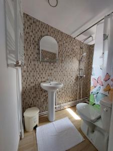 Afbeelding uit fotogalerij van La Maria in Şuncuiuş