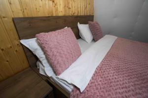 Ein Bett oder Betten in einem Zimmer der Unterkunft Sunrise Glamping Retreat
