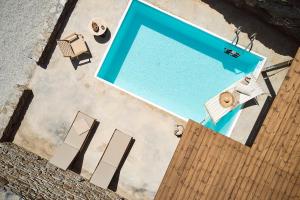 The swimming pool at or close to Niva Pool Suites