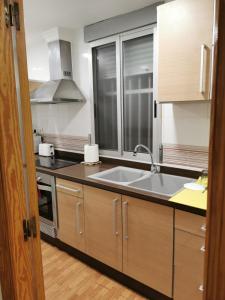 Kuchyňa alebo kuchynka v ubytovaní Precioso y gran apartamento en Cullera