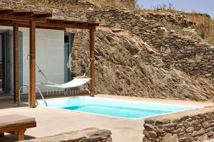 The swimming pool at or close to Niva Pool Suites